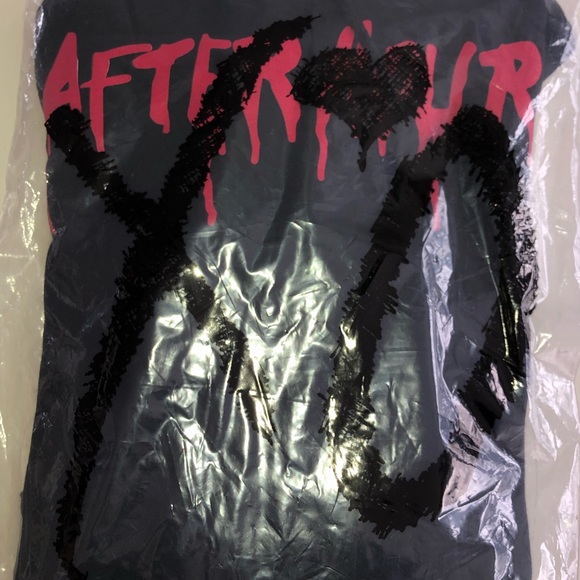 VLONE THE WEEKND AFTER HOURS - Picture 4 of 5